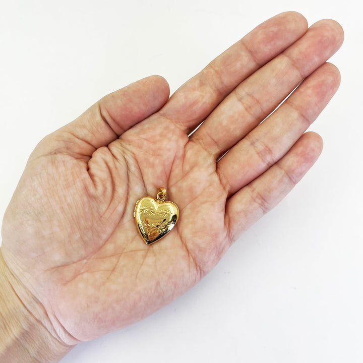 14K Yellow Gold Engraved Heart Locket