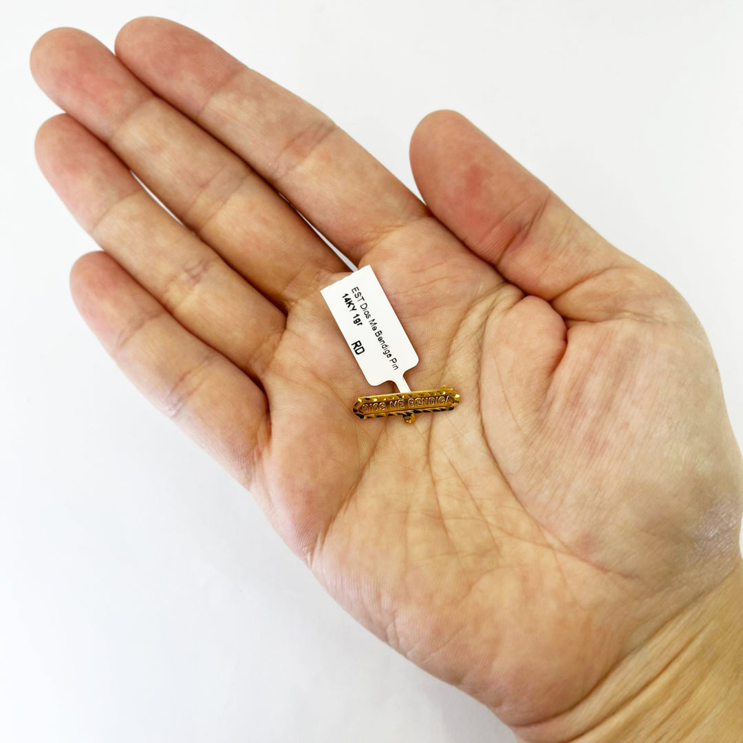 14K Yellow Gold Dios Me Bendiga Pin