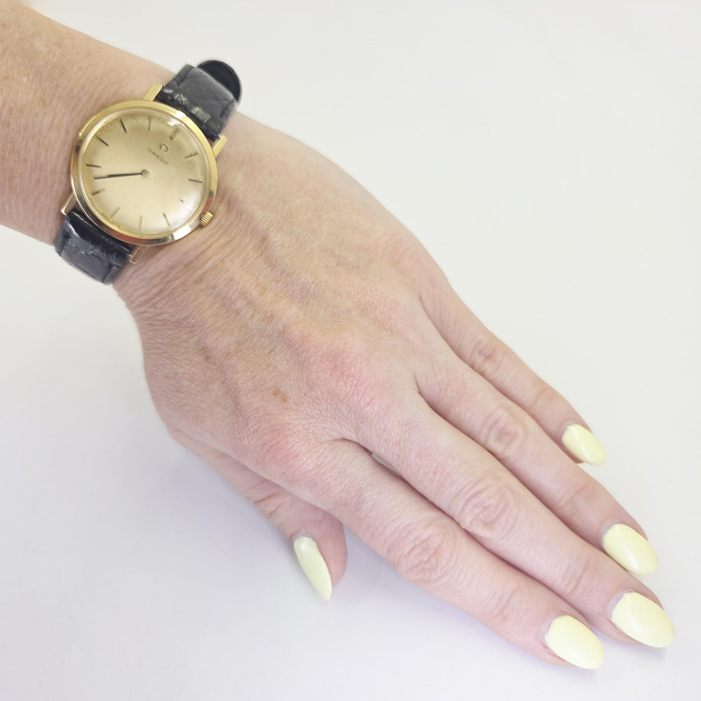 Vintage Omega 32mm 18K Yellow Gold Manual Wind Watch