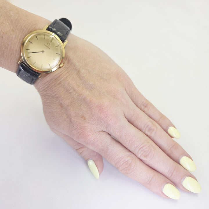 Vintage Omega 32mm 18K Yellow Gold Manual Wind Watch