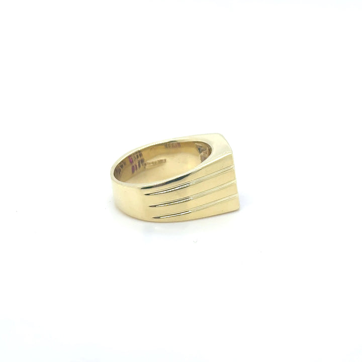 18K Yellow Gold Diamond Ruby Ring