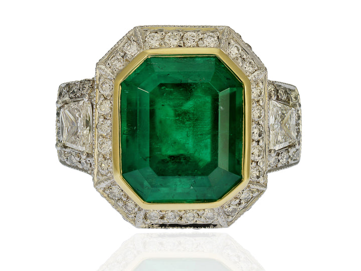 Colombian Emerald and Diamond Ring