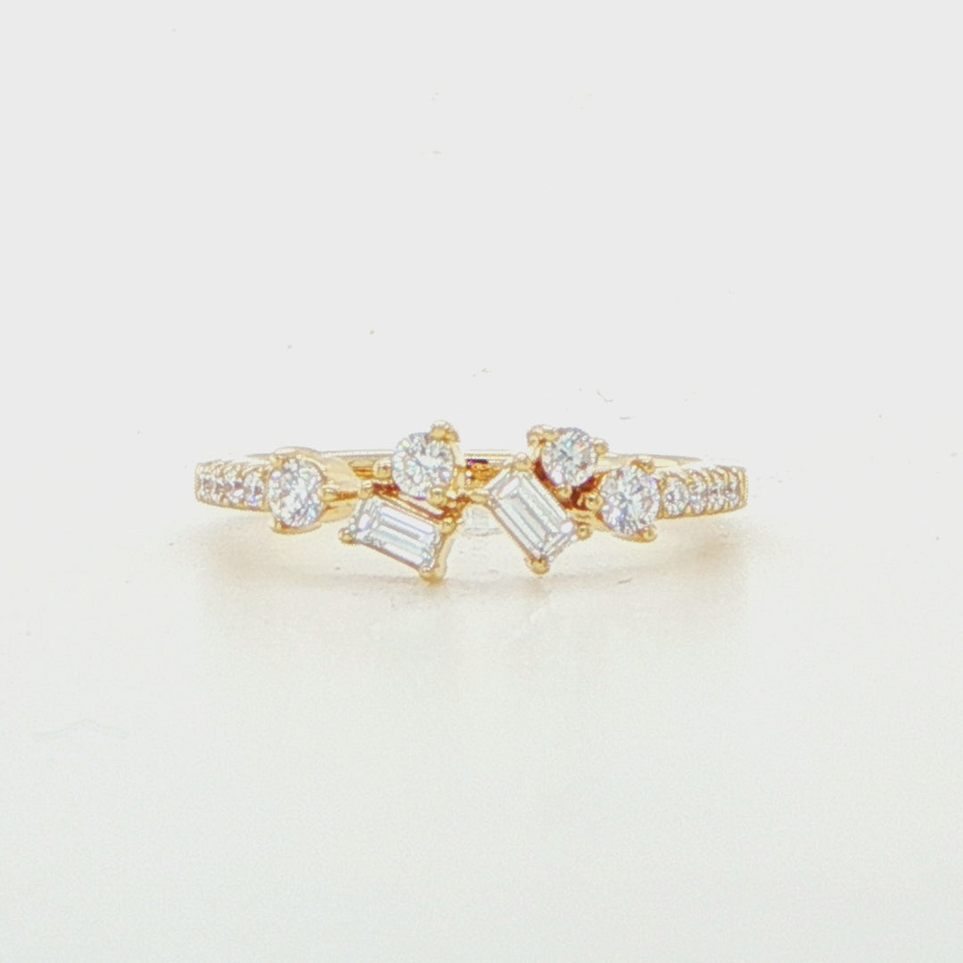 18K Yellow Gold Baguette & Round Diamond Band