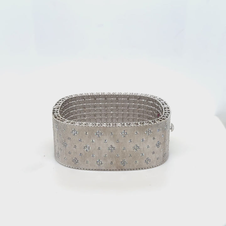 Roberto Coin Princess Fleur De Lis 18K White Gold Diamond Satin Bangle