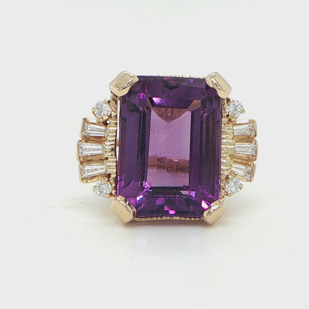 18K Yellow Gold Amethyst Cocktail Ring