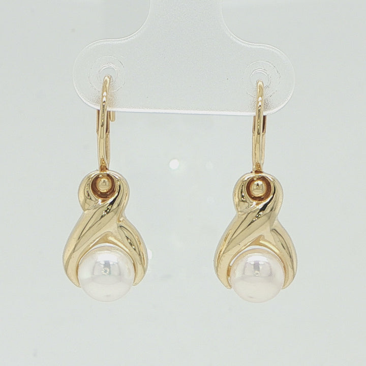 14K Yellow Gold Cultured Pearl Leverback Earrings