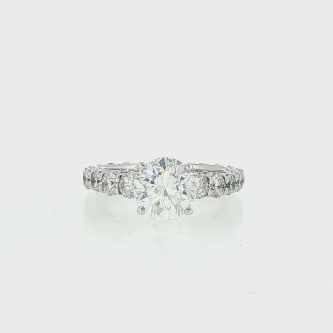 18K White Gold Diamond Engagement Ring