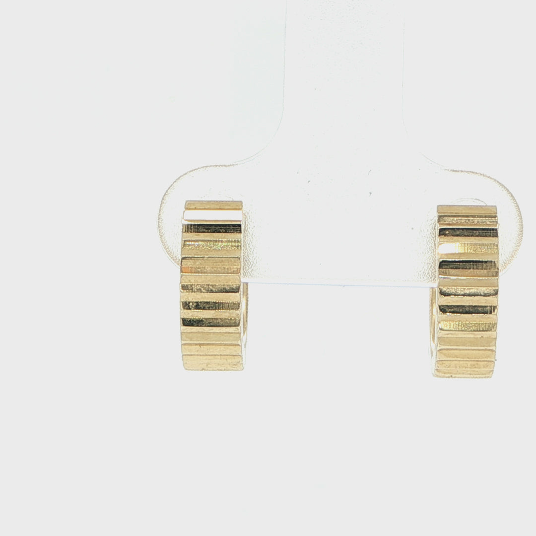 14K Yellow Gold 4mm Reeded Huggie Hoop Earrings
