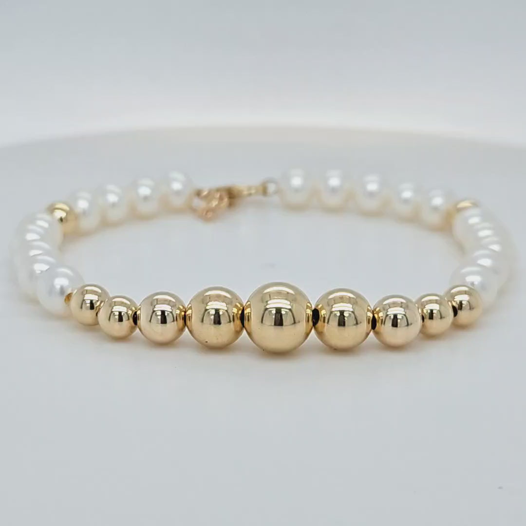 Pearl and Graduated Gold Bead Bracelet