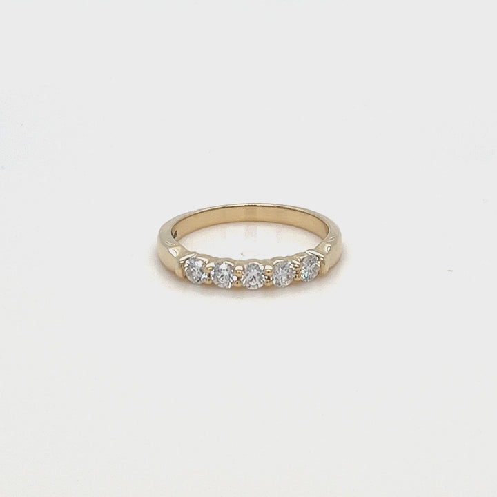 5 Diamond Shared Prong Band