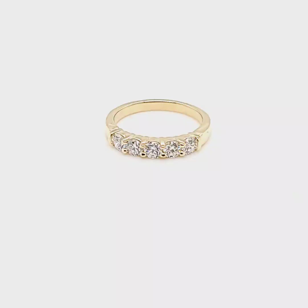 Anillo de diamantes de 5 piedras de 0,75 quilates
