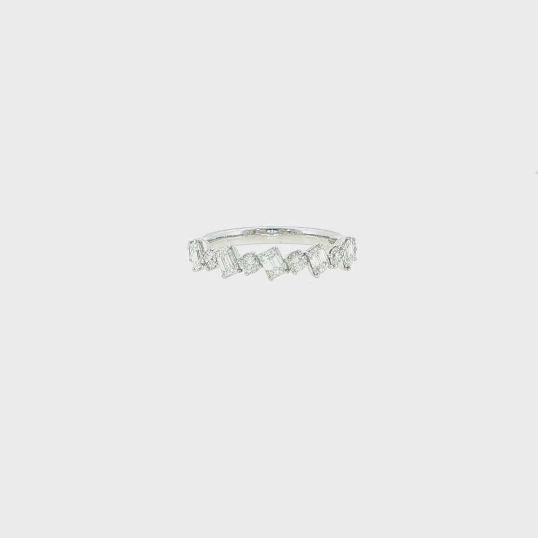 14K White Gold Emerald & Round Diamond Cluster Band