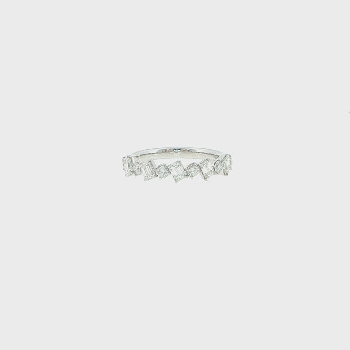 14K White Gold Emerald & Round Diamond Cluster Band