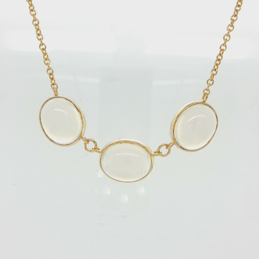 18K Yellow Gold Moonstone Necklace