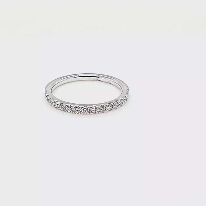 Alianza de boda de diamantes de 0,42 quilates