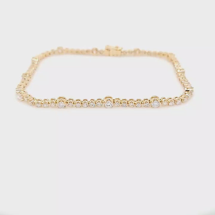 2 cttw Alternating Diamond Bracelet