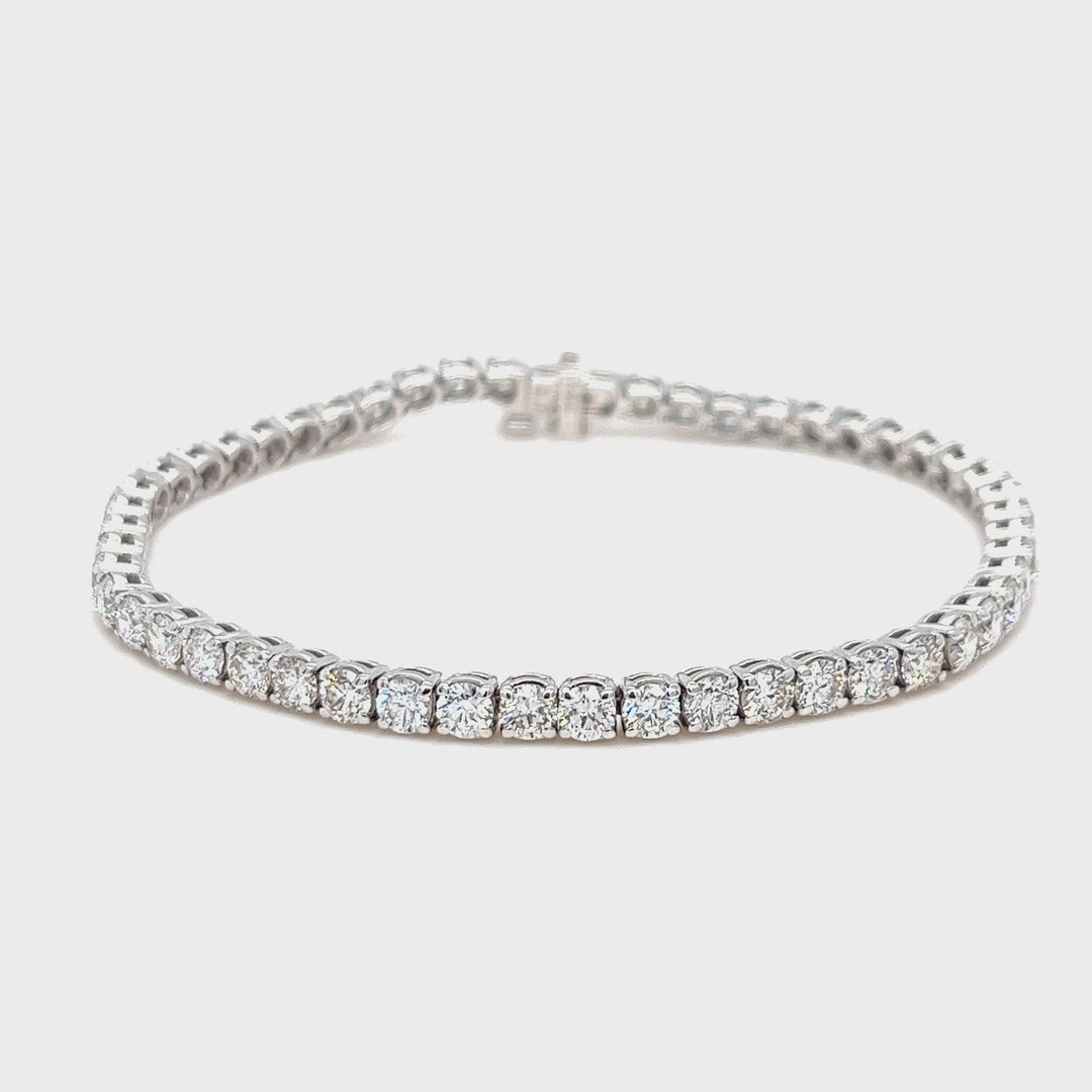 7.60 cttw White Gold Diamond Tennis Bracelet