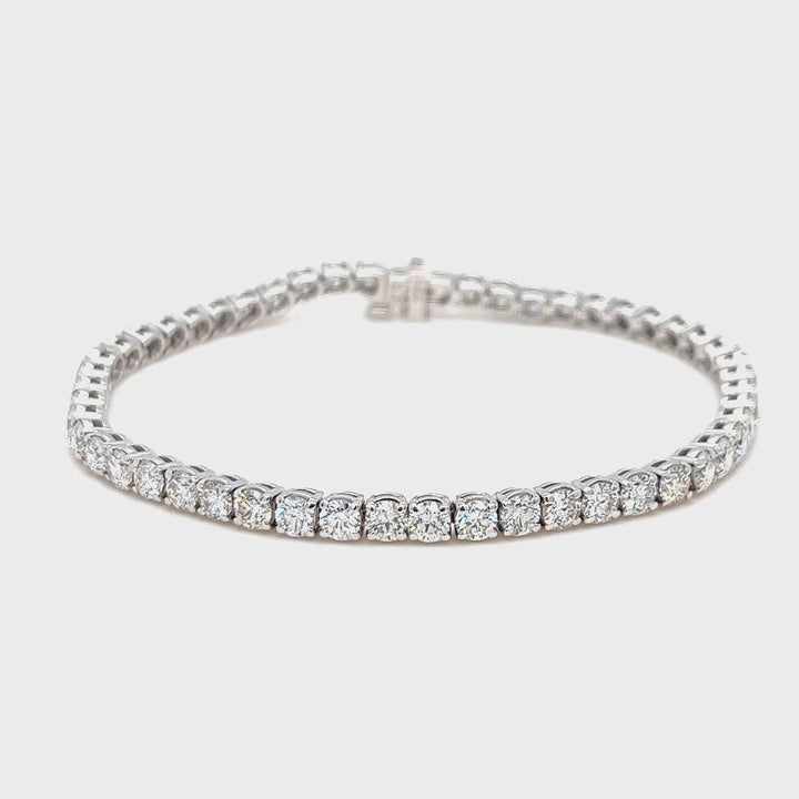 7.60 cttw White Gold Diamond Tennis Bracelet