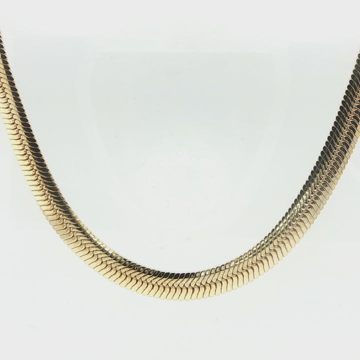18K Yellow Gold Omega Necklace