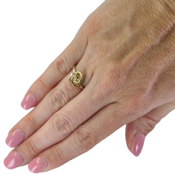 love-knot-ring-yellow-gold