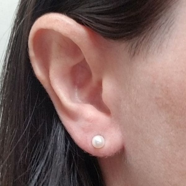 Jae s Jewelers 5mm Pearl Stud Earrings