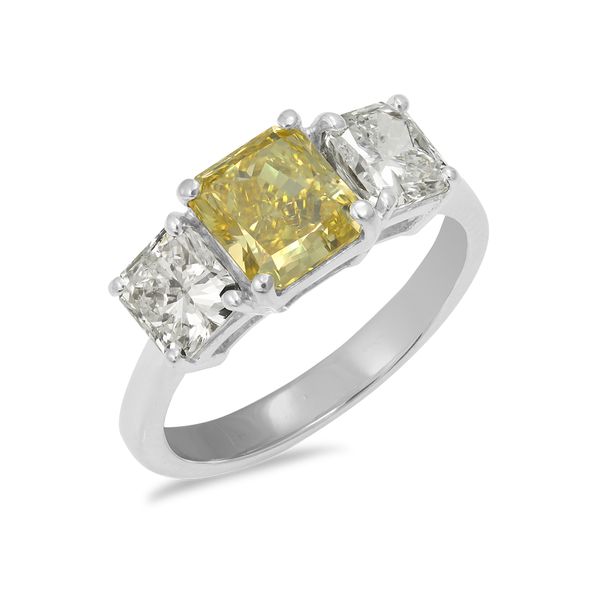 Fancy-Yellow-Diamond-Engagement-ring