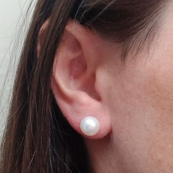9mm-Pearl-Stud-Earrings