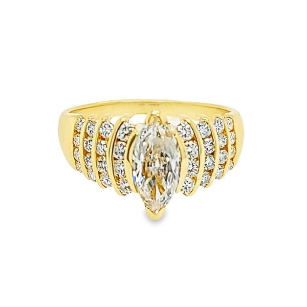 Marquise-diamond-engagement-ring