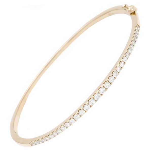 6p90y-yellow-gold-diamond-bangle-bracelet