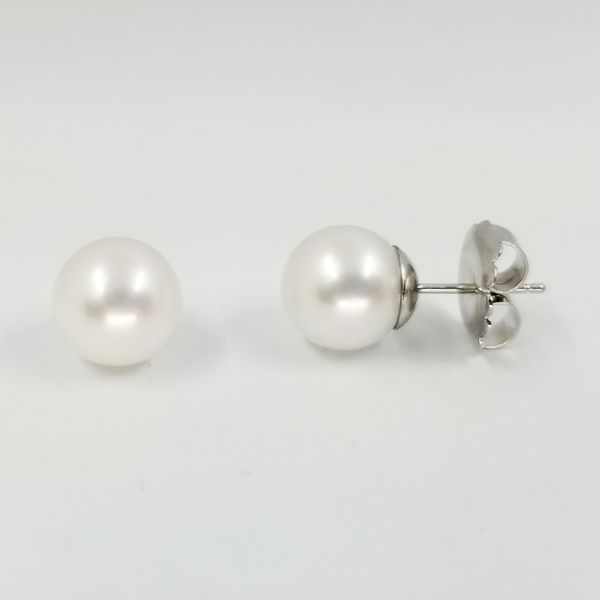 9mm-Pearl-Stud-Earrings