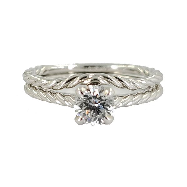 diamond-engagement-ring-with-band